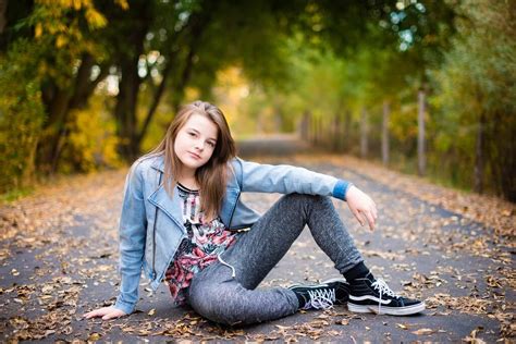 pics of n n teens|Posing Teens & Tweens for Photos (PLUS Free Posing Guide).